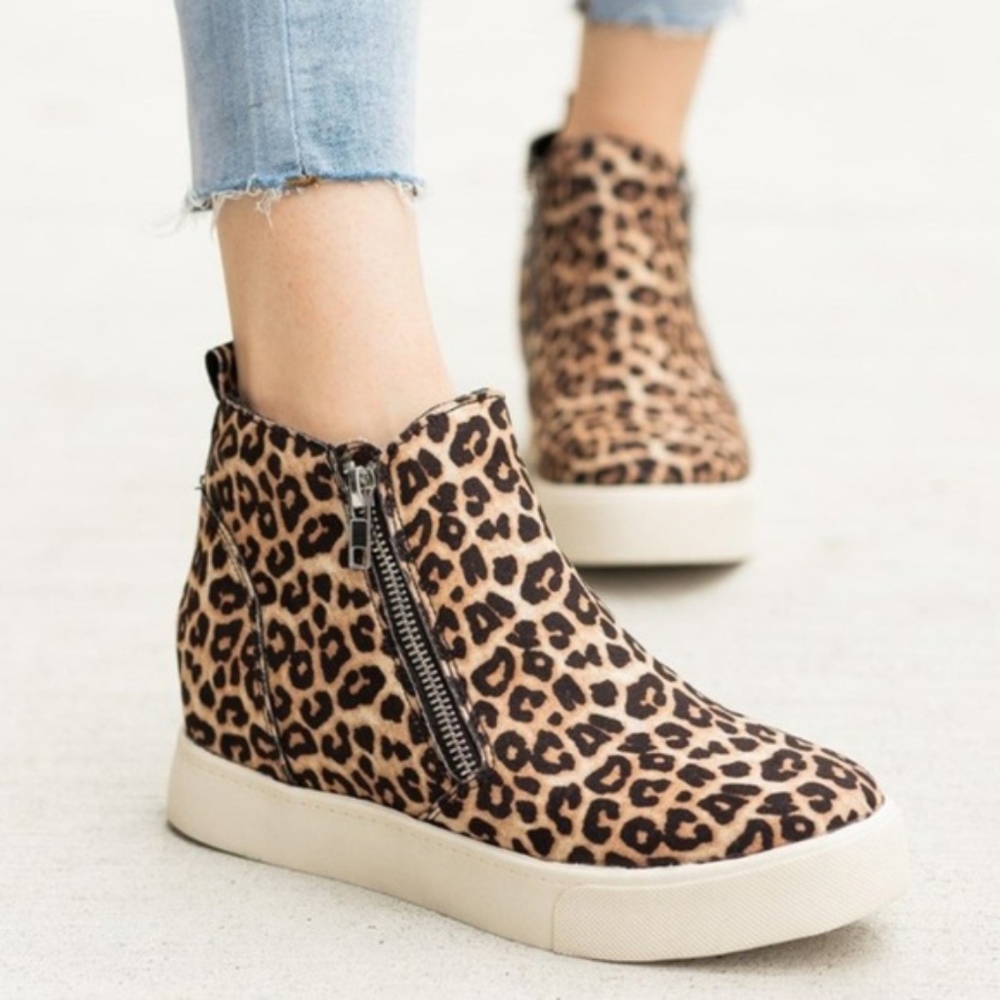 Meow Leopard Print Zipper detail Sneaker - Picture 3 of 4